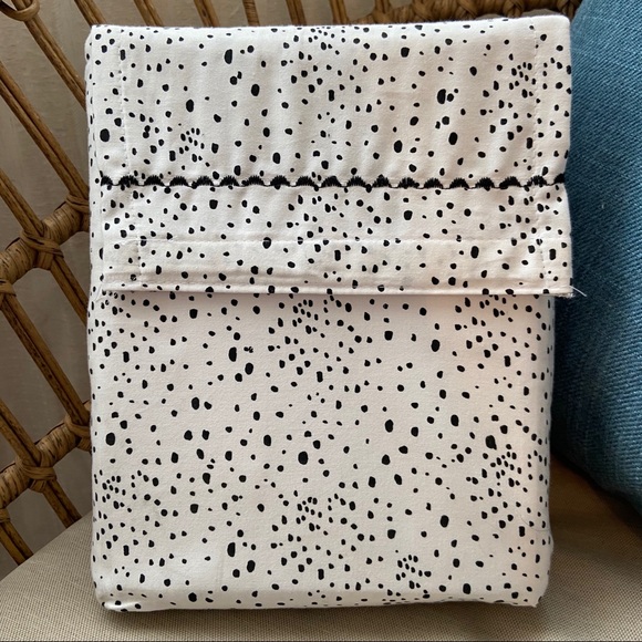Opalhouse Other - Opalhouse Twin Sheet Set, polka dot